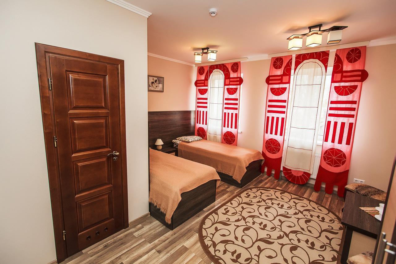 Slavyanskaya Hata Hotel Baranavichy Εξωτερικό φωτογραφία