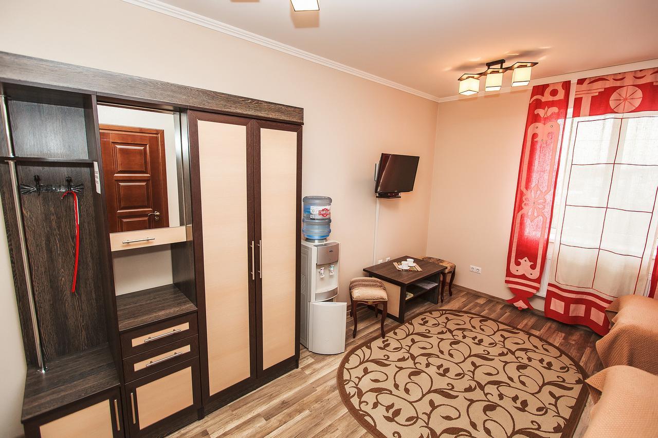 Slavyanskaya Hata Hotel Baranavichy Εξωτερικό φωτογραφία