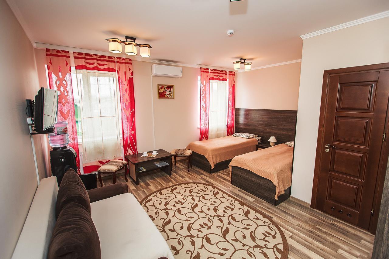 Slavyanskaya Hata Hotel Baranavichy Εξωτερικό φωτογραφία