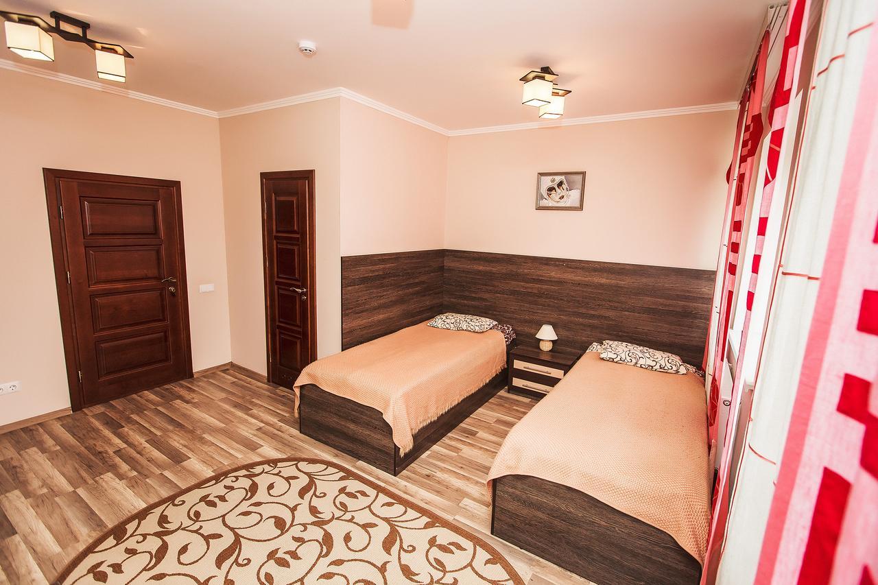 Slavyanskaya Hata Hotel Baranavichy Εξωτερικό φωτογραφία