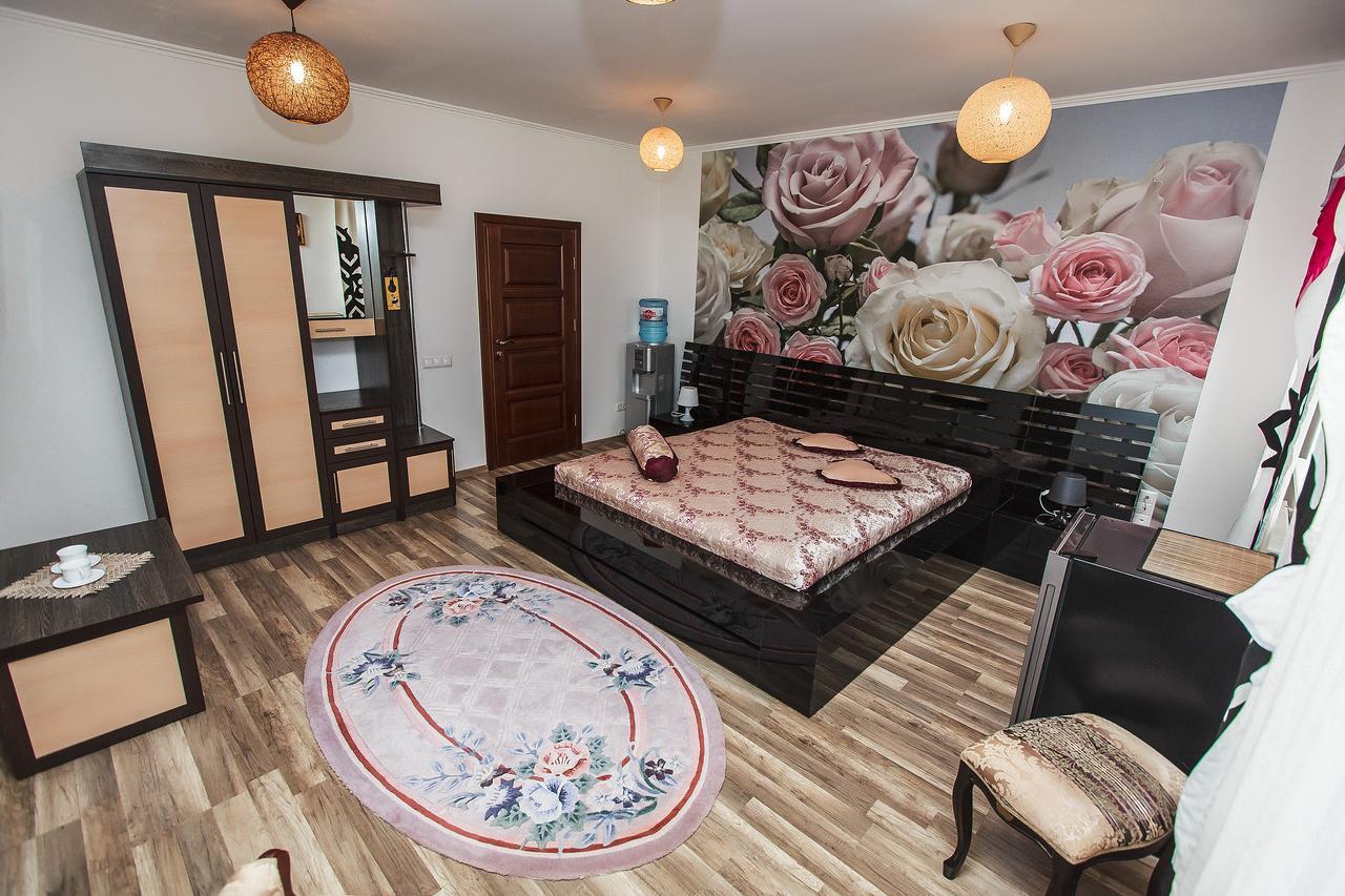 Slavyanskaya Hata Hotel Baranavichy Εξωτερικό φωτογραφία