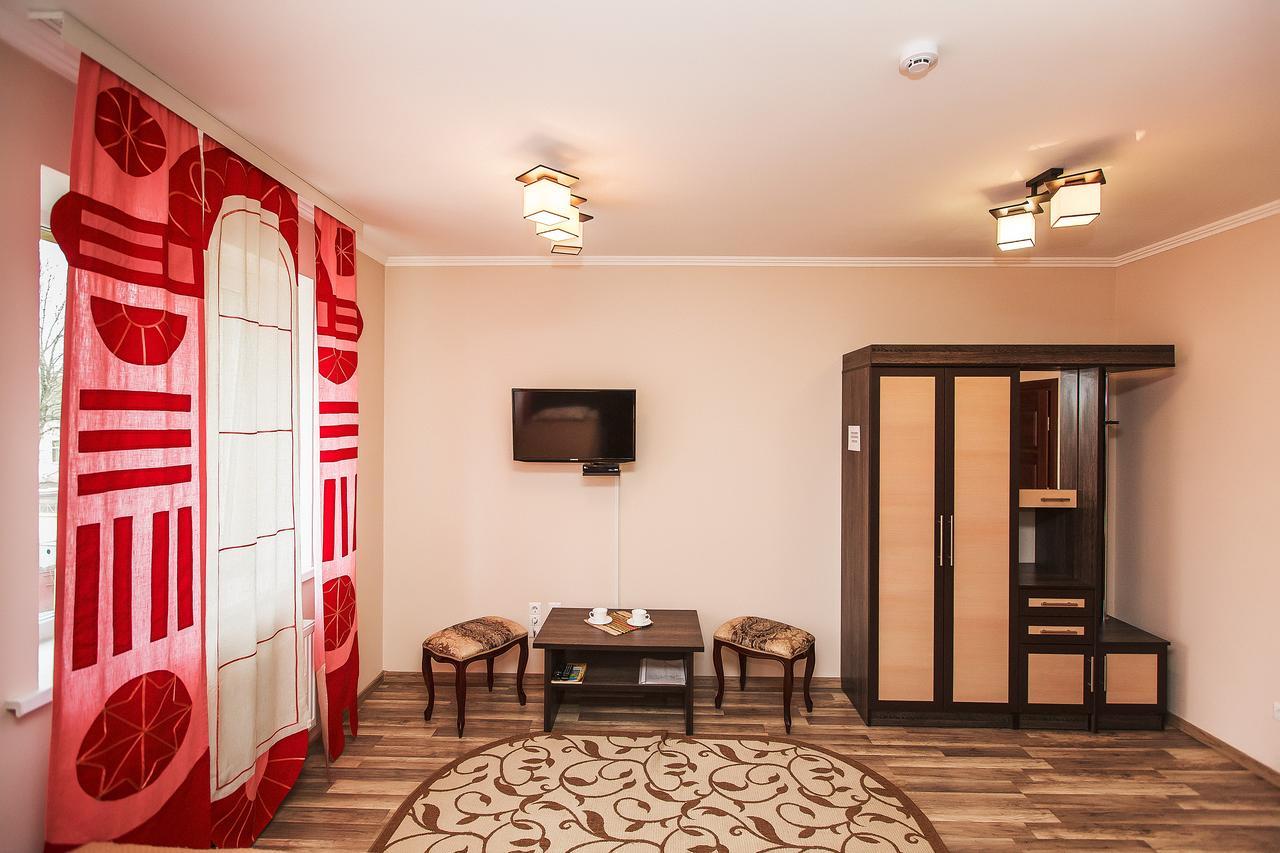Slavyanskaya Hata Hotel Baranavichy Εξωτερικό φωτογραφία