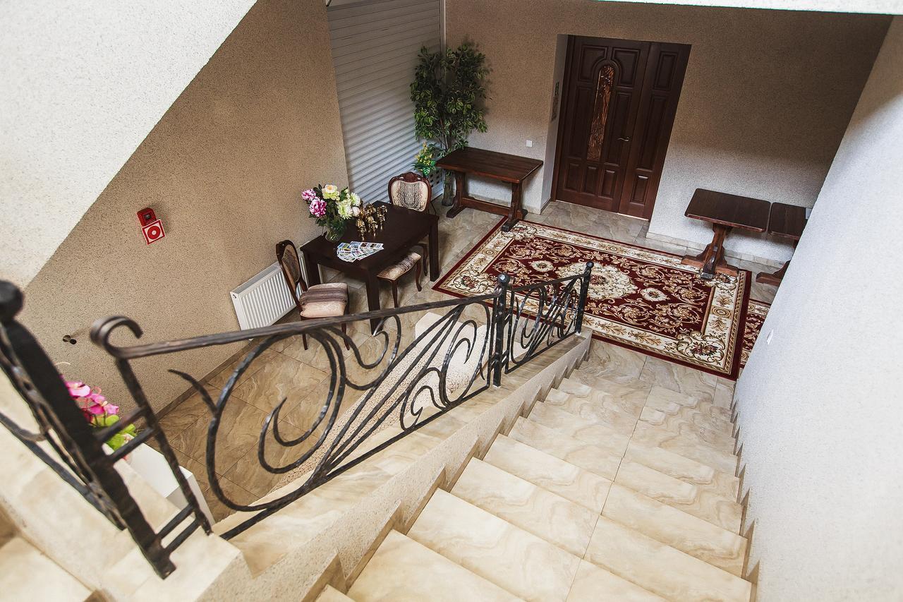 Slavyanskaya Hata Hotel Baranavichy Εξωτερικό φωτογραφία