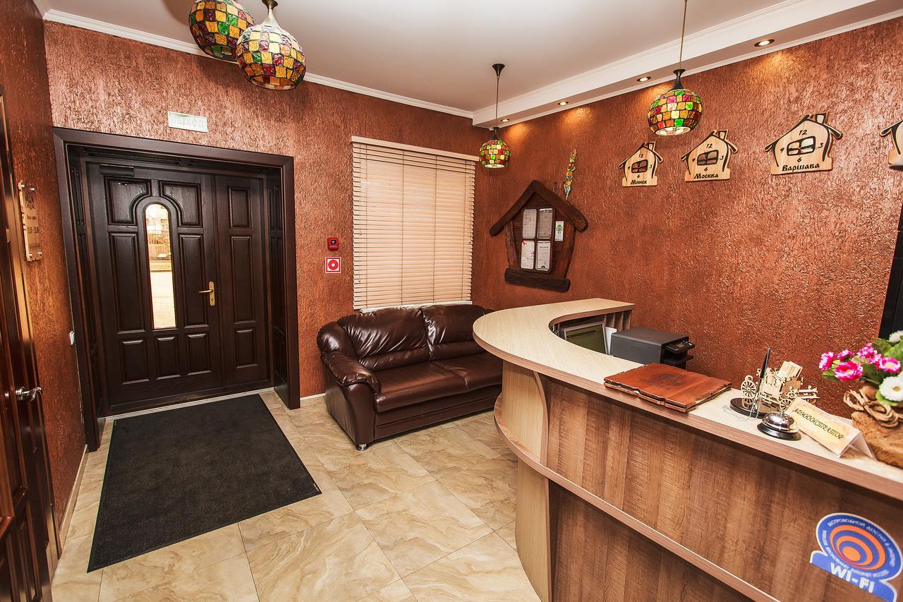 Slavyanskaya Hata Hotel Baranavichy Εξωτερικό φωτογραφία